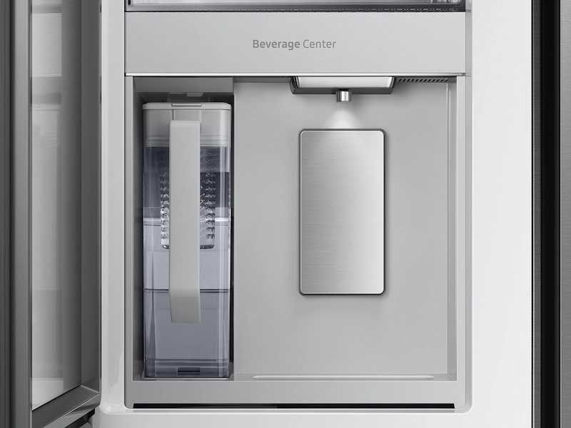 Bespoke 4-Door French Door Refrigerator (29 cu. ft.) with Beverage Center™ in Stainless Steel - Image 6