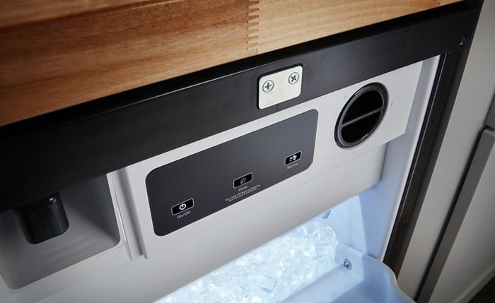 18" Automatic Ice Maker with Stainless Steel Finish - Image 7